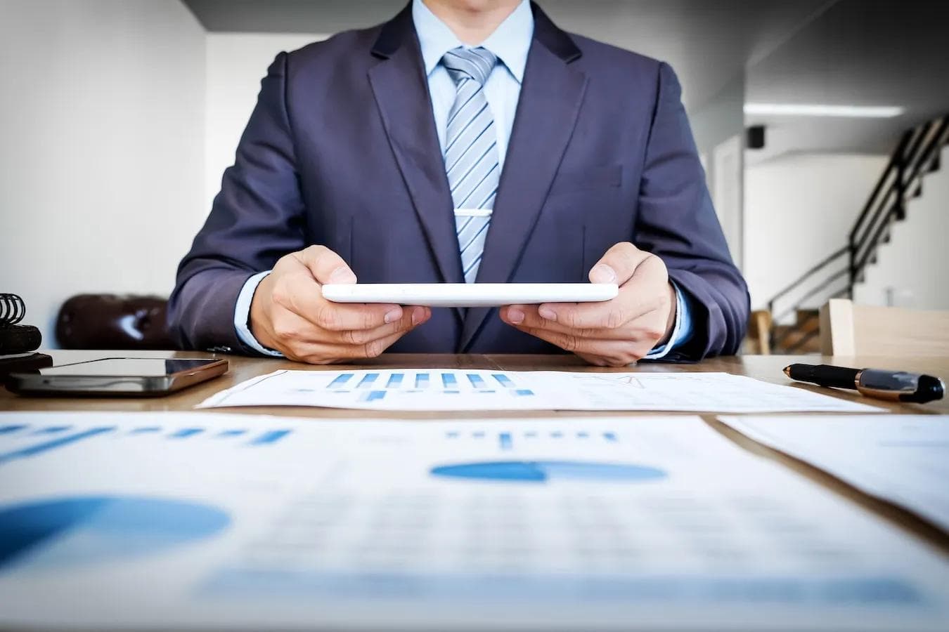 $36B AUM Investment Firm Optimizes Oracle Estate While Improving Performance